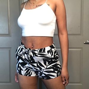 🍂Women’s Floral Short Pants